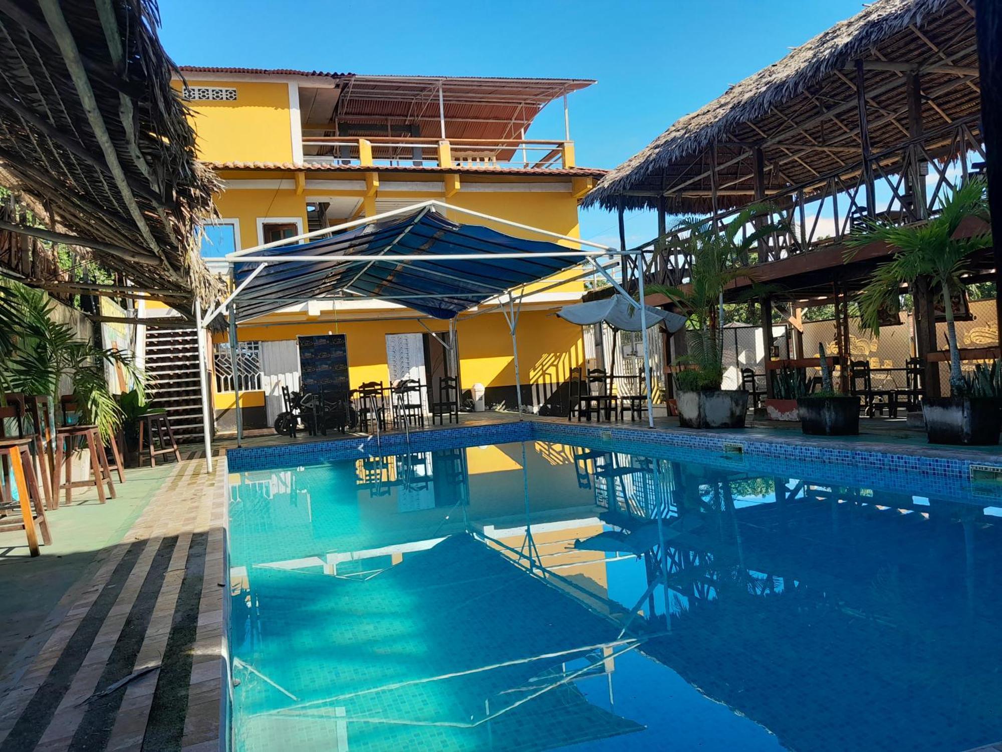 Hotel El Bunker 9 Iquitos Exterior foto
